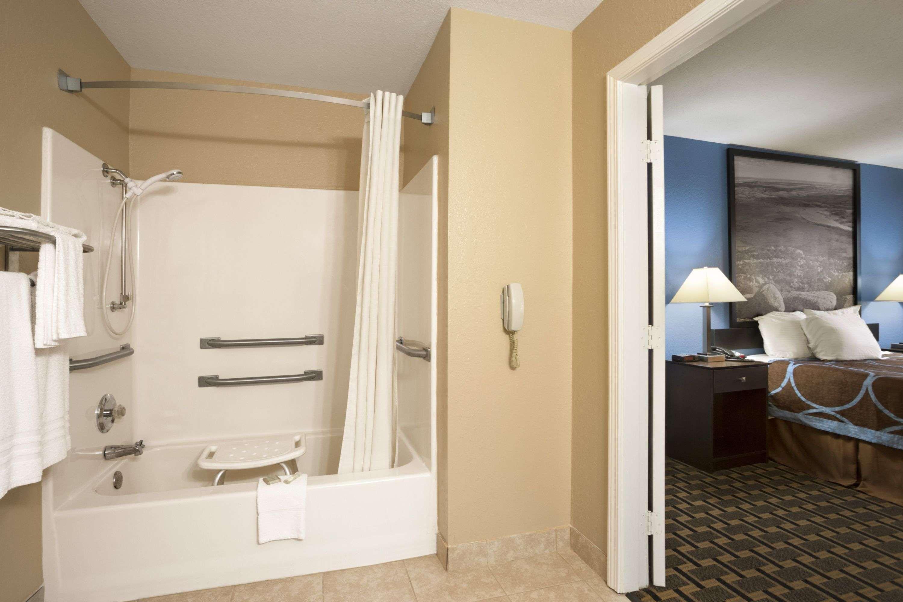 Motel Super 8 By Wyndham Henryetta Extérieur photo
